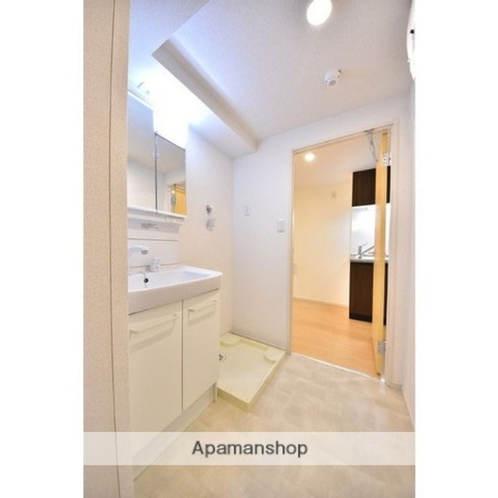 東京都北区赤羽北2丁目の賃貸マンションの内装