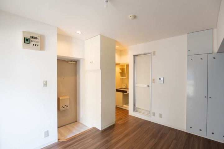 東京都北区昭和町1丁目の賃貸マンションの居間