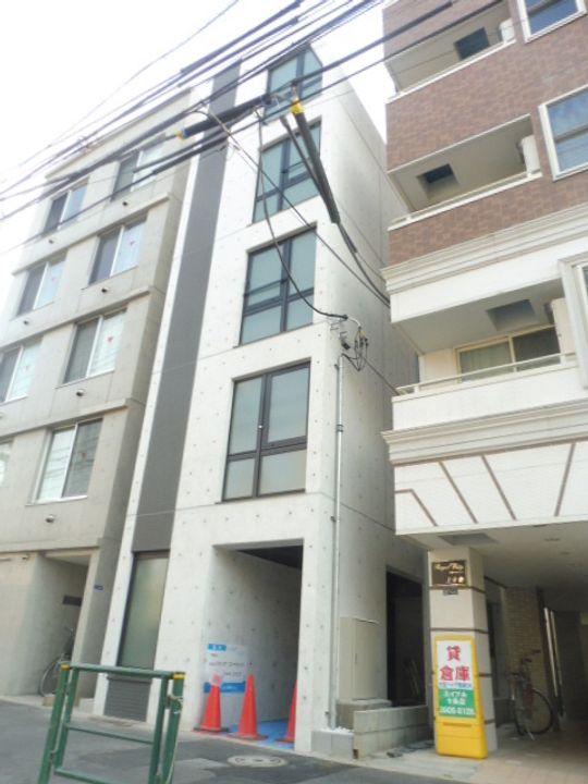 東京都北区上十条3丁目の賃貸マンションの外観