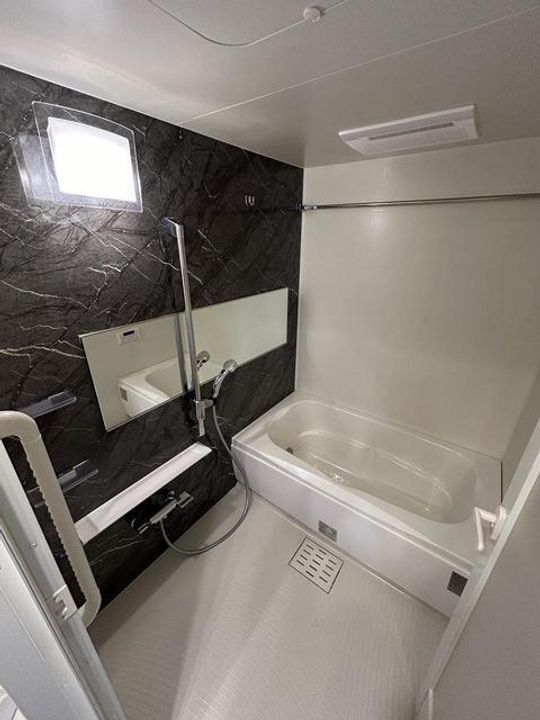 LIVECASA西台の風呂