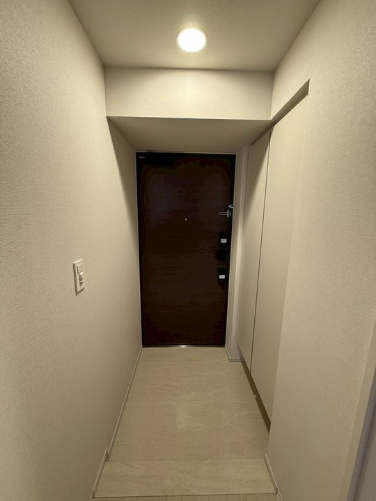 ロイヤルパークス赤羽サウスの玄関