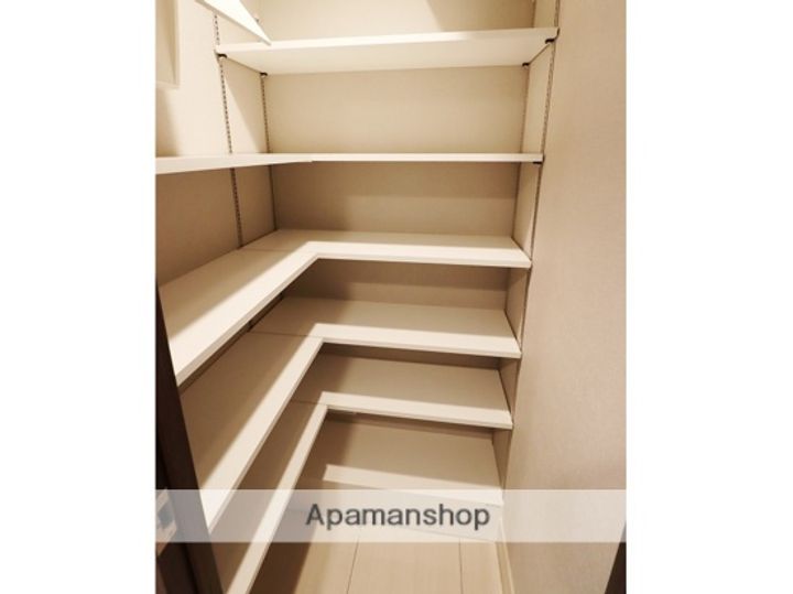 ジェノヴィア赤羽の玄関