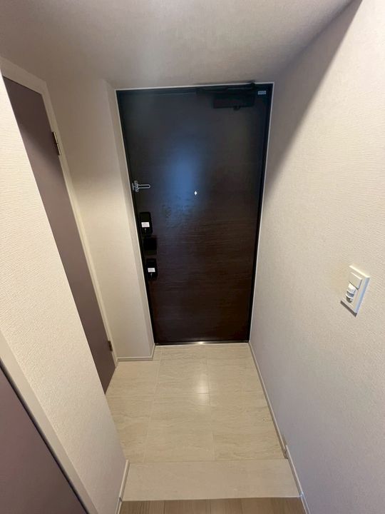 ロイヤルパークス赤羽ノースの玄関