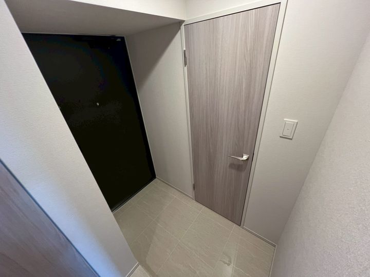 ロイヤルパークス赤羽ノースの玄関