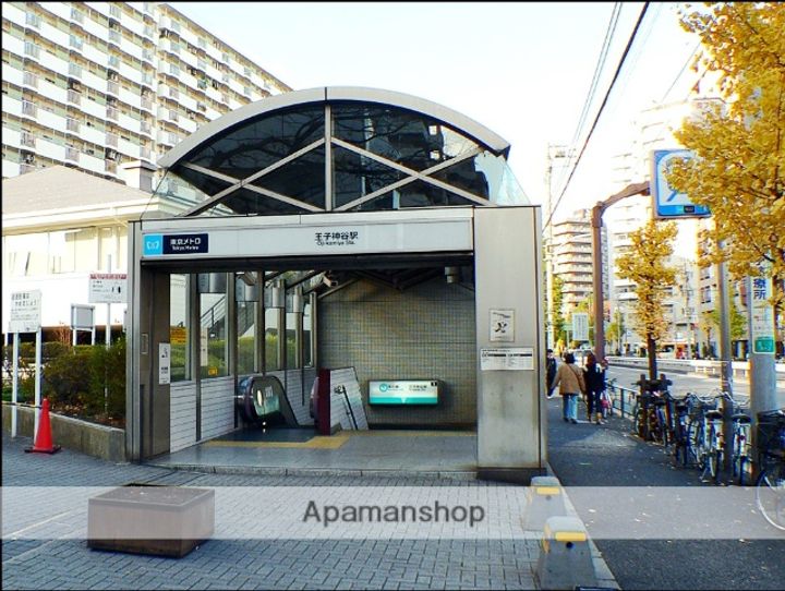 コーポ三樹の周辺