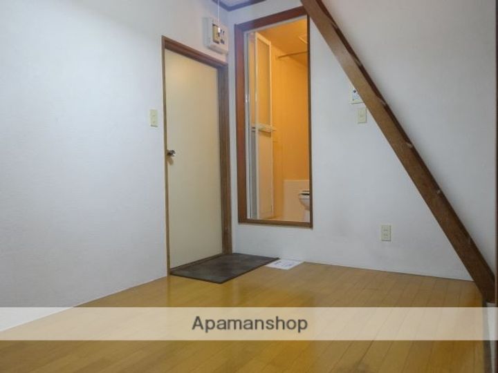 東京都三鷹市下連雀1丁目の賃貸アパートの内装