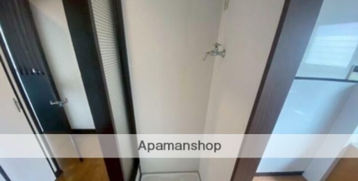 東京都武蔵野市中町3丁目の賃貸マンションの内装