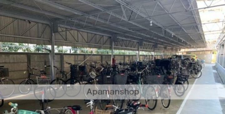 東京都武蔵野市中町3丁目の賃貸マンションの内装