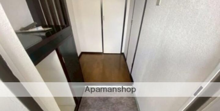 東京都武蔵野市中町3丁目の賃貸マンションの玄関