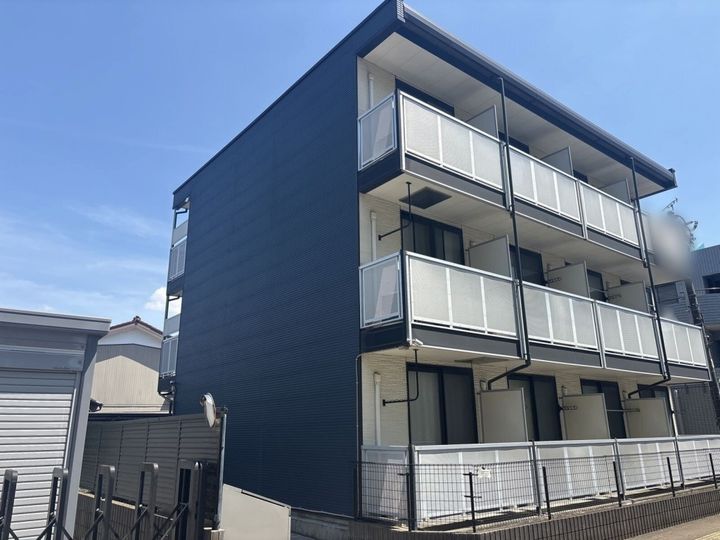 レオパレスSANYAの外観