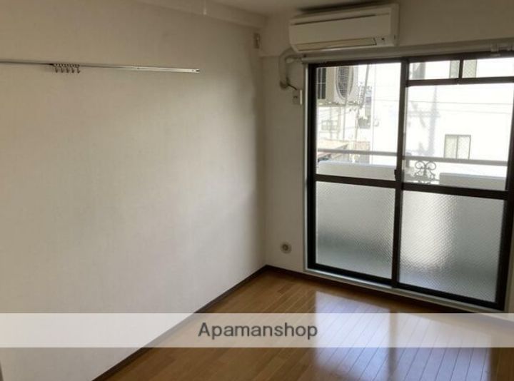 東京都杉並区天沼1丁目の賃貸マンションの居間