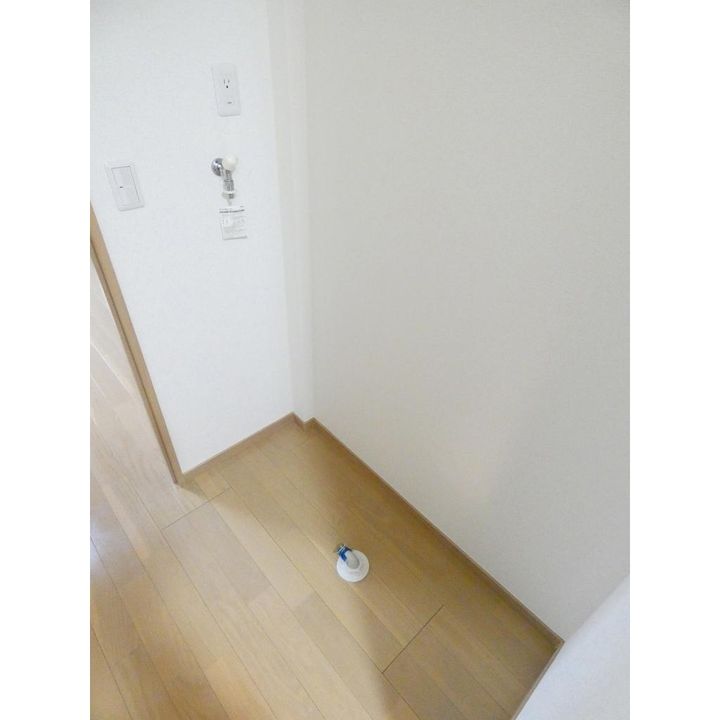 メイプル コート 駒沢203号室の内装