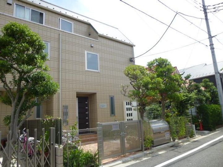 メイプル コート 駒沢203号室の外観