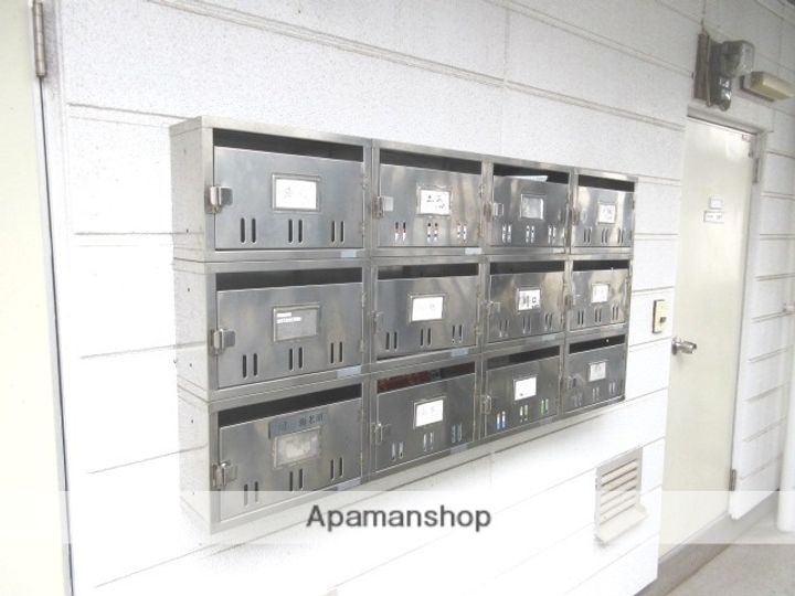 東京都世田谷区奥沢6丁目の賃貸アパートの外観