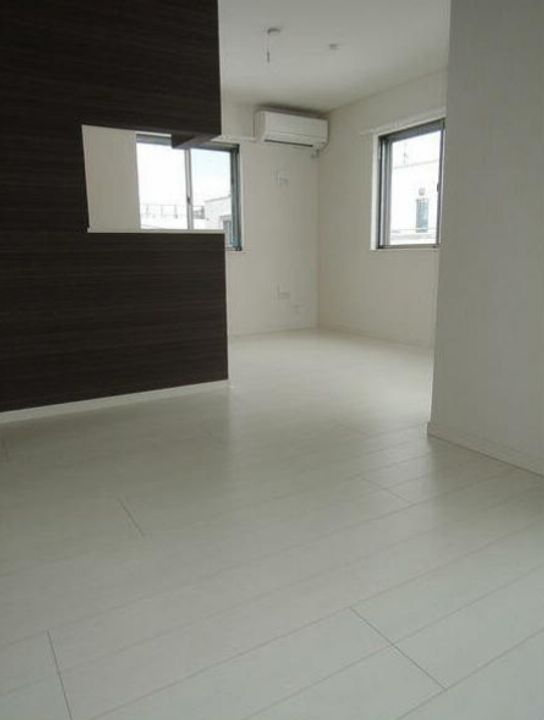 東京都杉並区高円寺北2丁目の賃貸アパートの居間