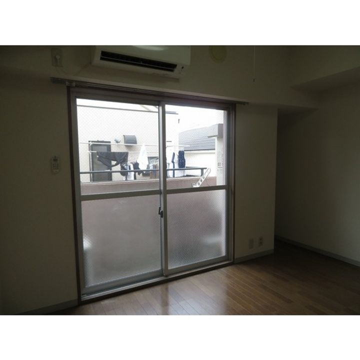 東京都世田谷区下馬2丁目の賃貸マンションの内装