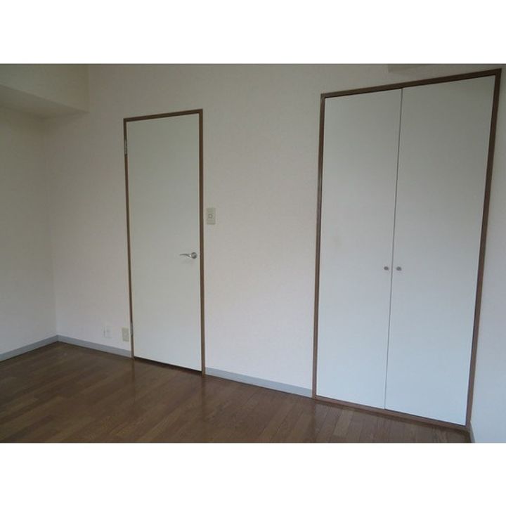 東京都世田谷区下馬2丁目の賃貸マンションの内装