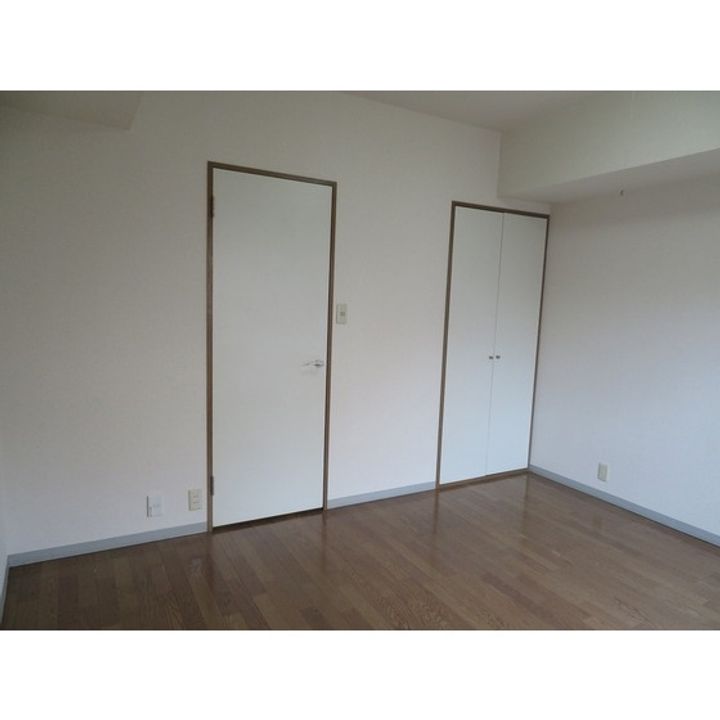 東京都世田谷区下馬2丁目の賃貸マンションの内装