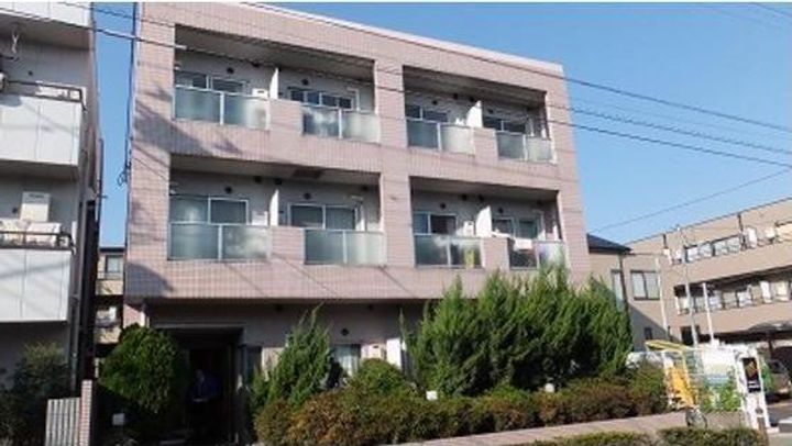 東京都世田谷区下馬2丁目の賃貸マンションの外観