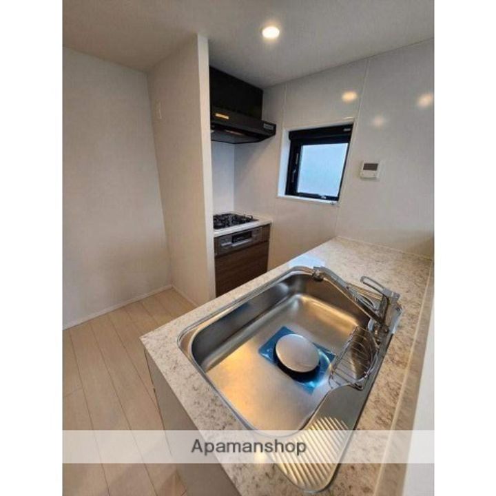 東京都小金井市本町5丁目の賃貸マンションのキッチン