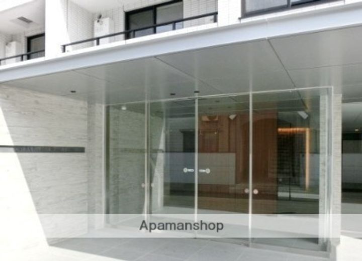 東京都小金井市本町5丁目の賃貸マンションの外観