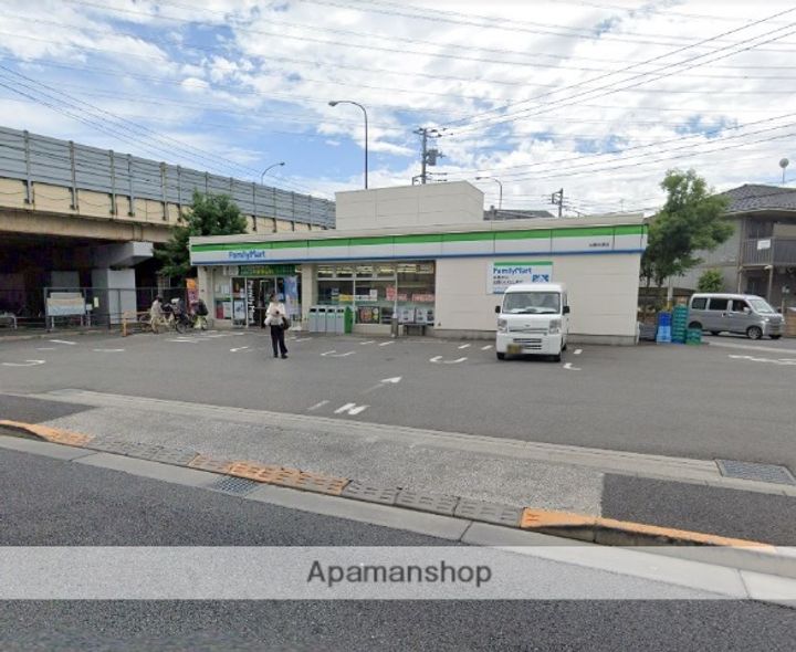 ルーフトミタの周辺