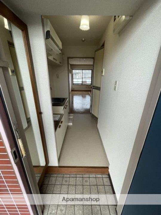 ミレ関町の玄関