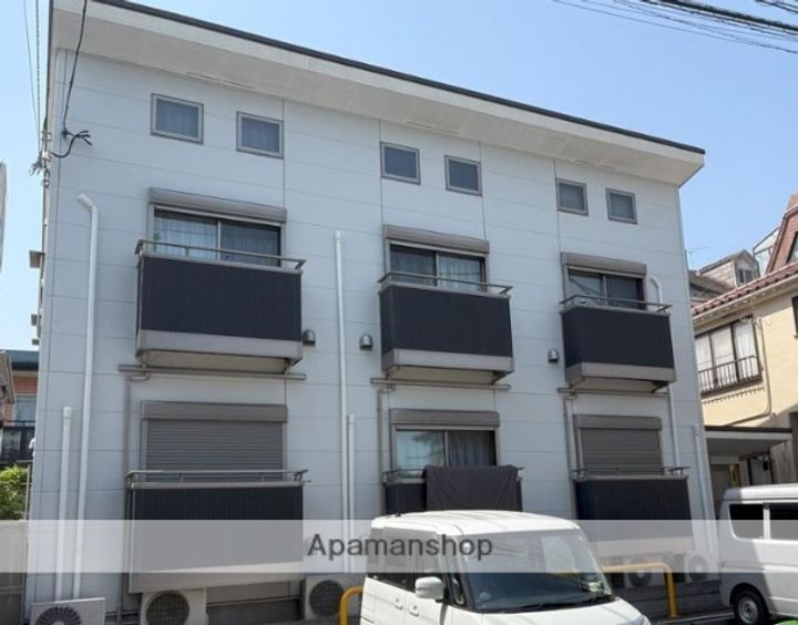 東京都三鷹市井の頭5丁目の賃貸アパートの外観