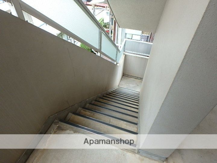 東京都武蔵野市西久保2丁目の賃貸マンションの内装