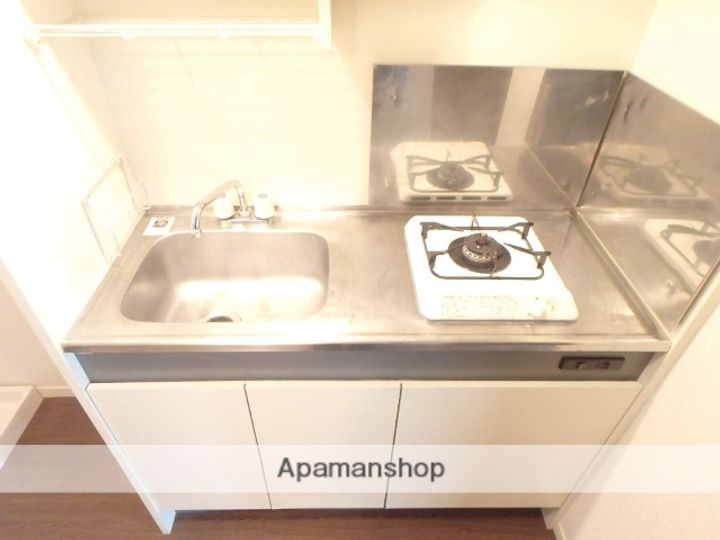 東京都武蔵野市吉祥寺東町4丁目の賃貸アパートのキッチン