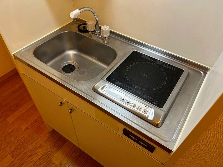 レオパレスMIWAのキッチン