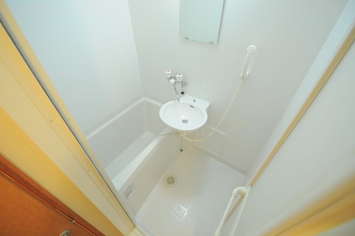 レオパレスコーポリッチⅡの風呂