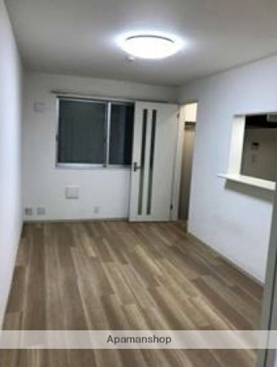 キングハウス桜上水の居間