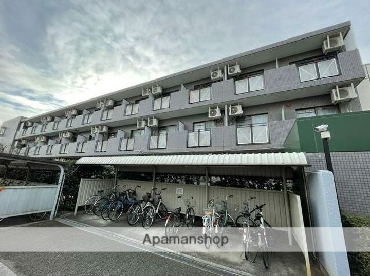 東京都三鷹市井口3丁目の賃貸マンションの外観