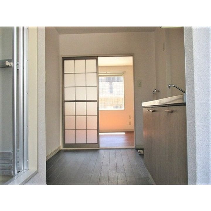 東京都世田谷区鎌田2丁目の賃貸アパートの内装