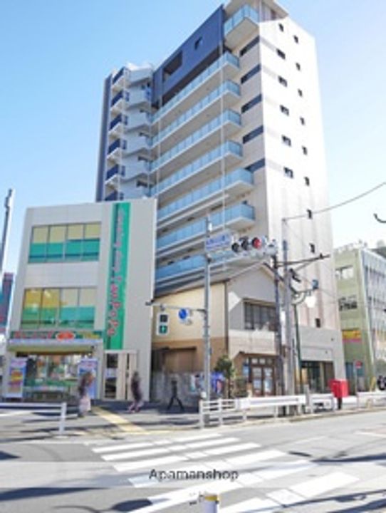 東京都中野区中央3丁目の賃貸マンションの外観
