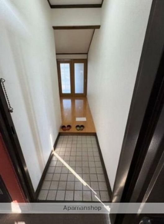 東京都西東京市東町6丁目の賃貸マンションの玄関