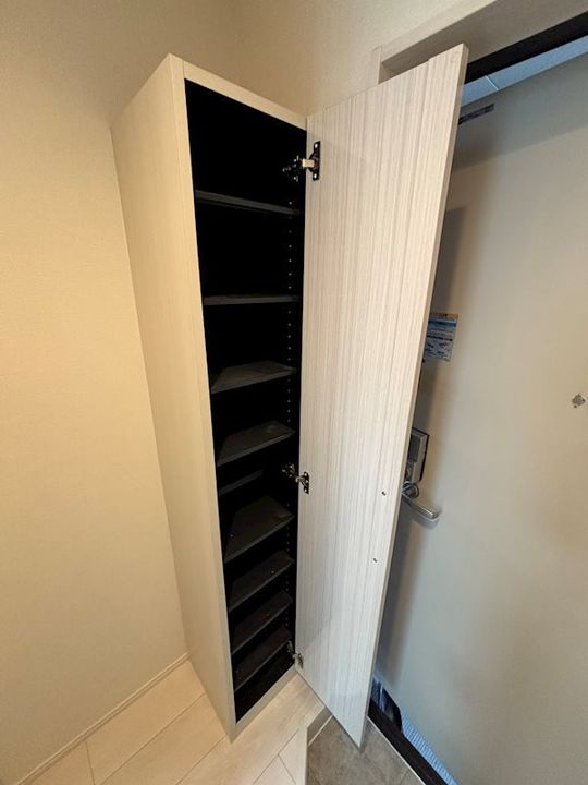 東京都練馬区関町北2丁目の賃貸アパートの玄関