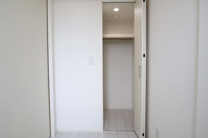 東京都中野区大和町1丁目の賃貸マンションの内装