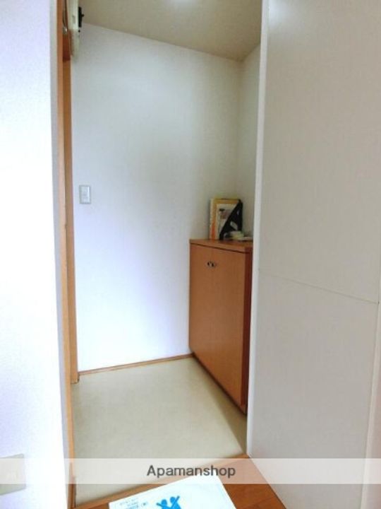 東京都目黒区下目黒2丁目の賃貸マンションの玄関