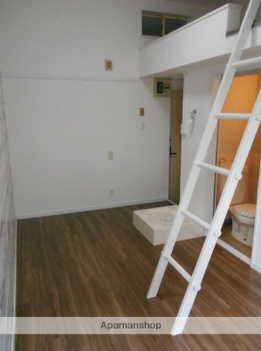 エムティハイツの居間