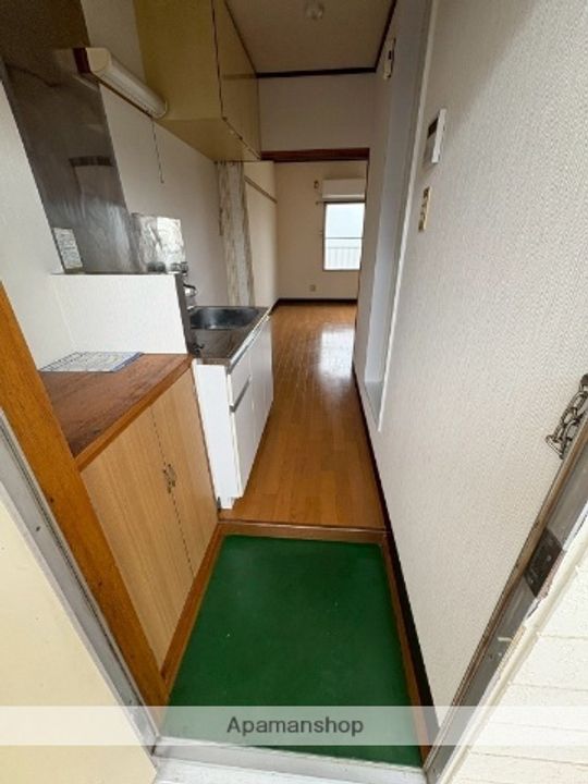 パールハイツの玄関