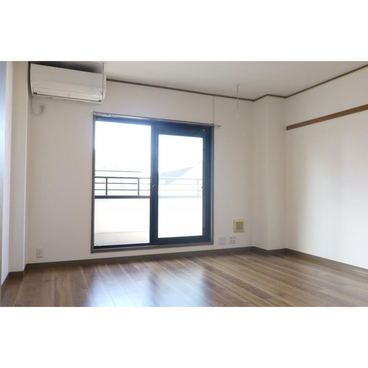 フレグランス上目黒301号室の内装