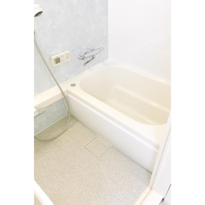 フレグランス上目黒301号室の風呂