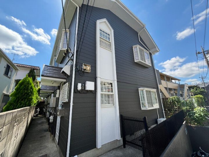 フラワーハイツの外観