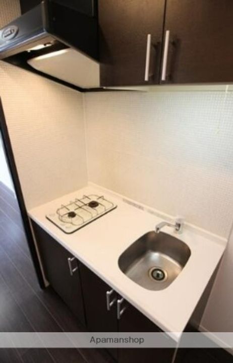 東京都渋谷区富ヶ谷2丁目の賃貸マンションのキッチン