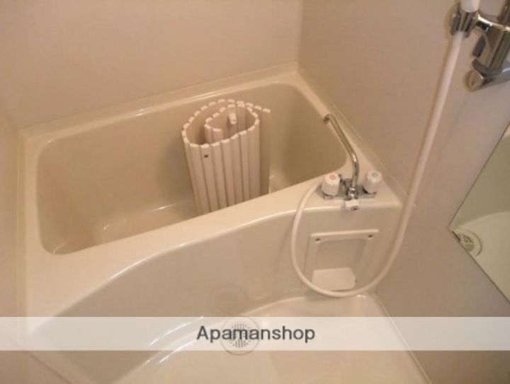 東京都世田谷区八幡山3丁目の賃貸マンションの風呂