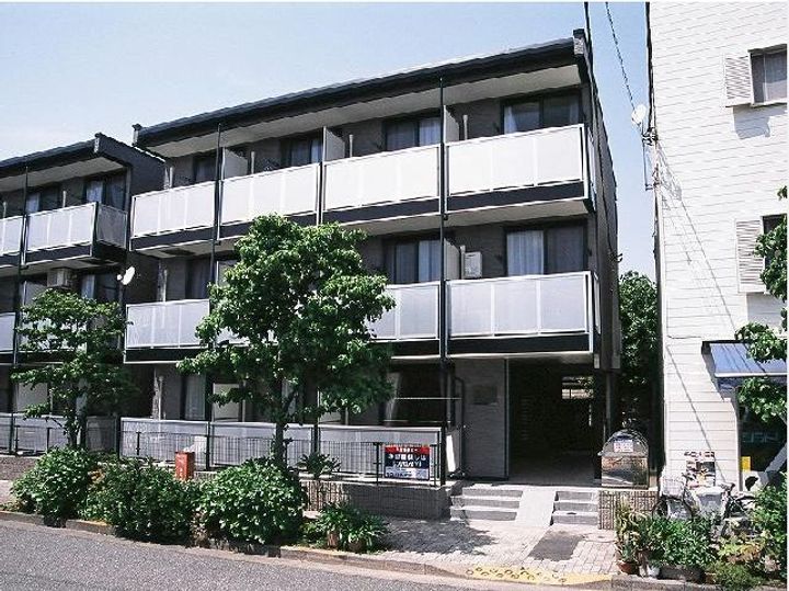 レオパレスEASTAGEⅡの外観