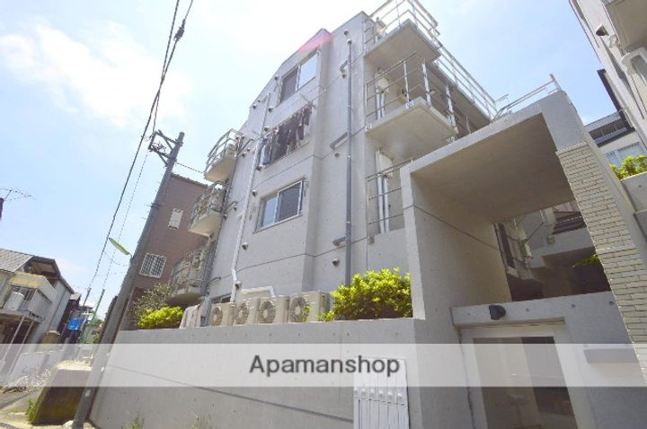 東京都世田谷区北沢1丁目の賃貸マンションの外観