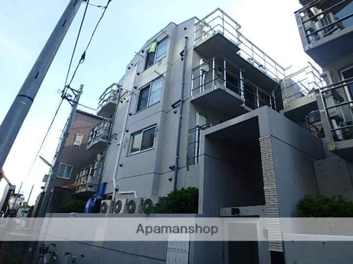 東京都世田谷区北沢1丁目の賃貸マンションの外観